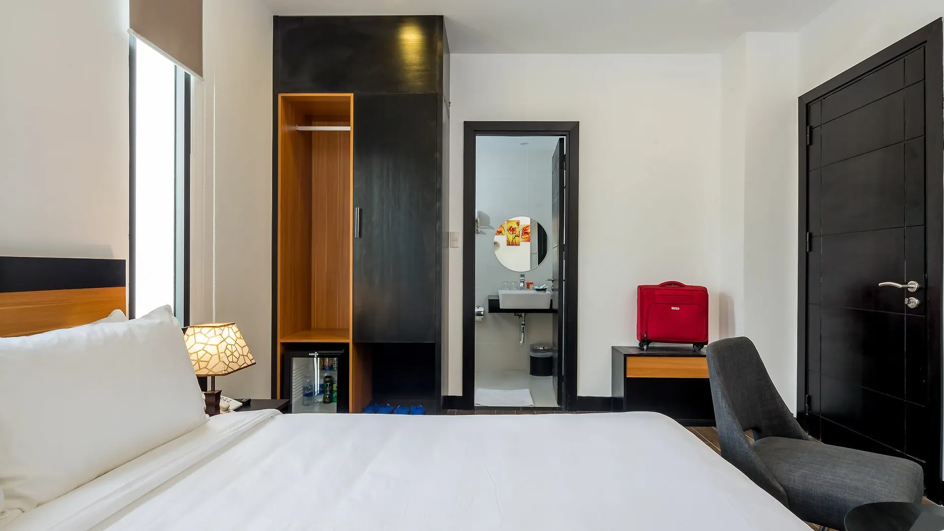 Platinum Danang Hotel
